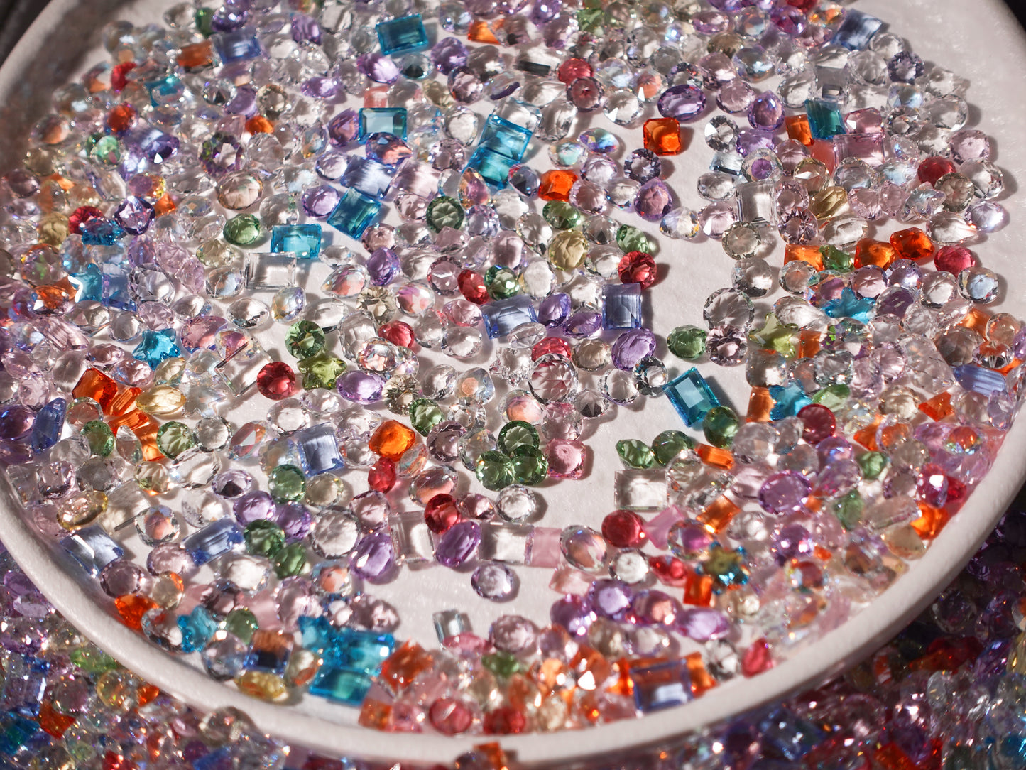 Small Size Mixed Pointed Back Crystal Glass Rhinestones - DIY Nail Decoration Kit for Manicure, Crafts, Jewelry Making, and More