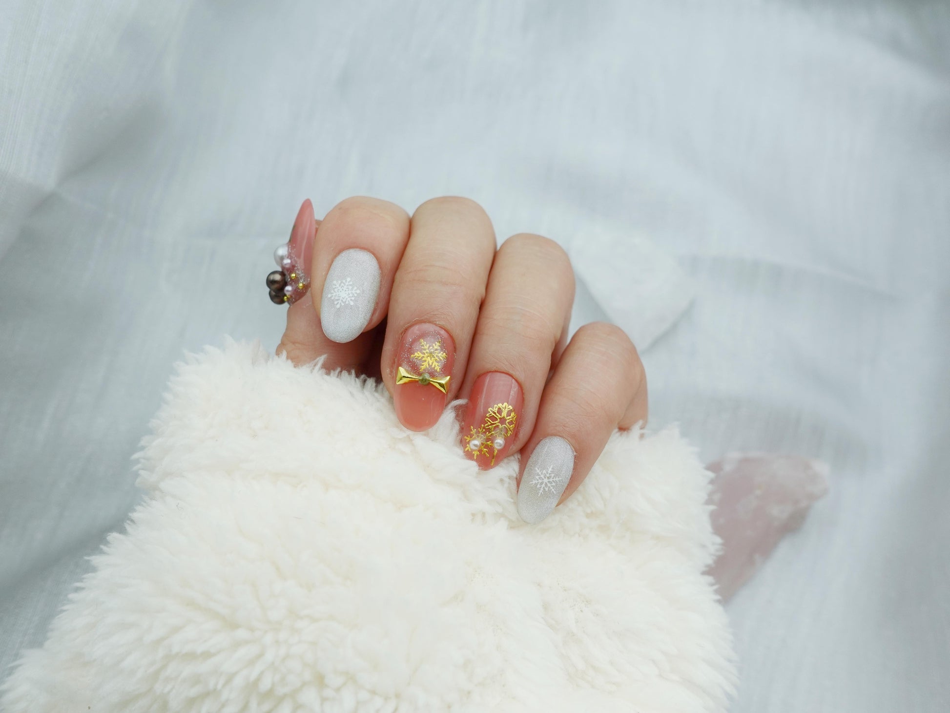 Holiday press on nails | BetterBae press on nails 